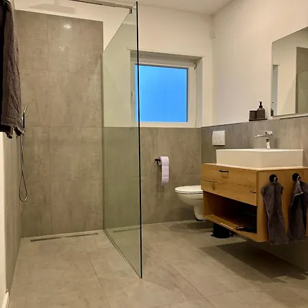 La-huettenfeld Erdgeschoss Apartamento