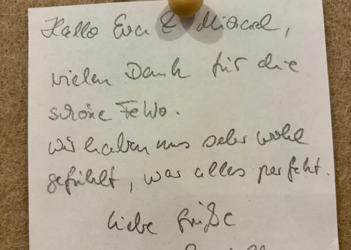 La-huettenfeld Erdgeschoss アパート *